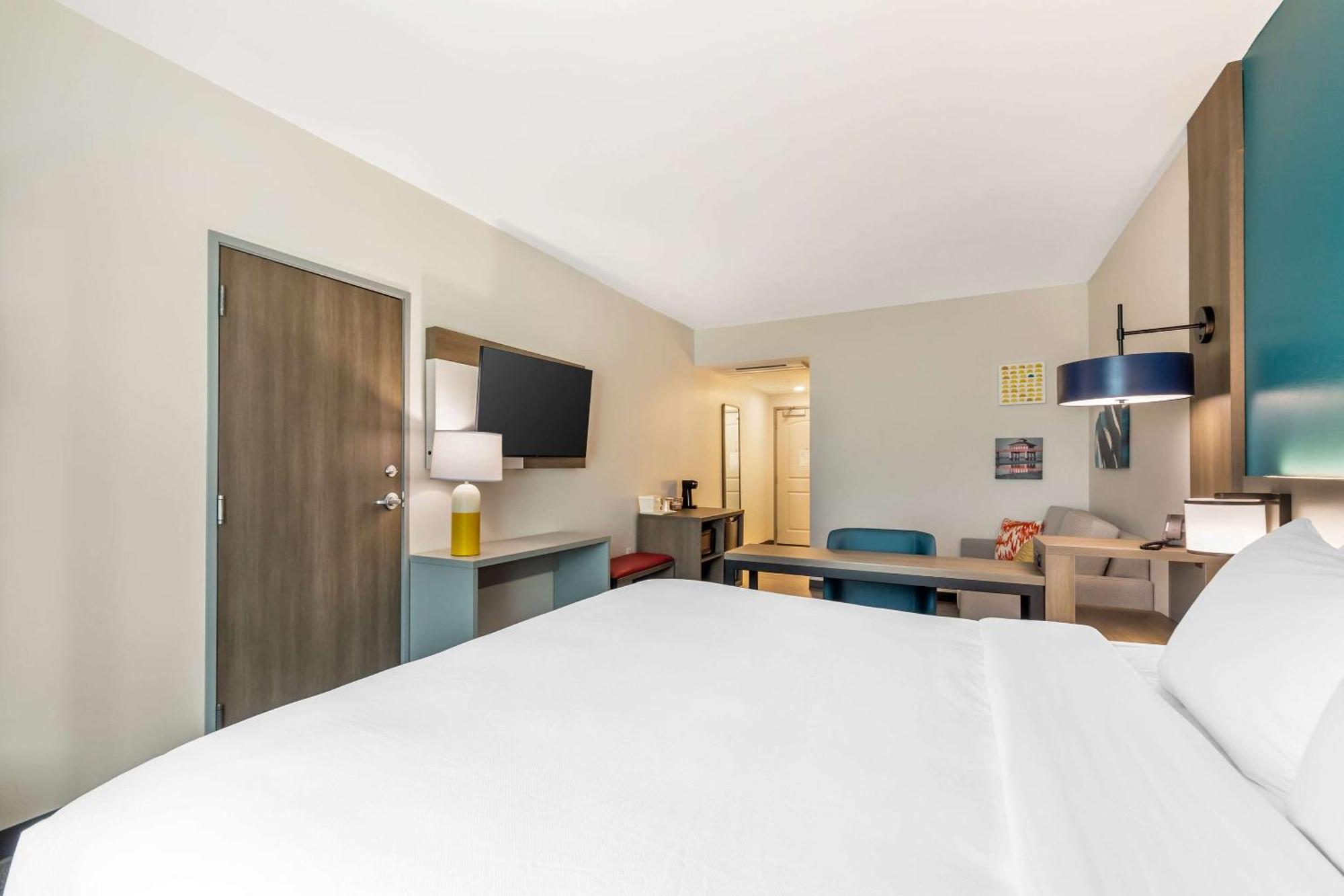 Comfort Suites Fort Myers East I-75 Экстерьер фото