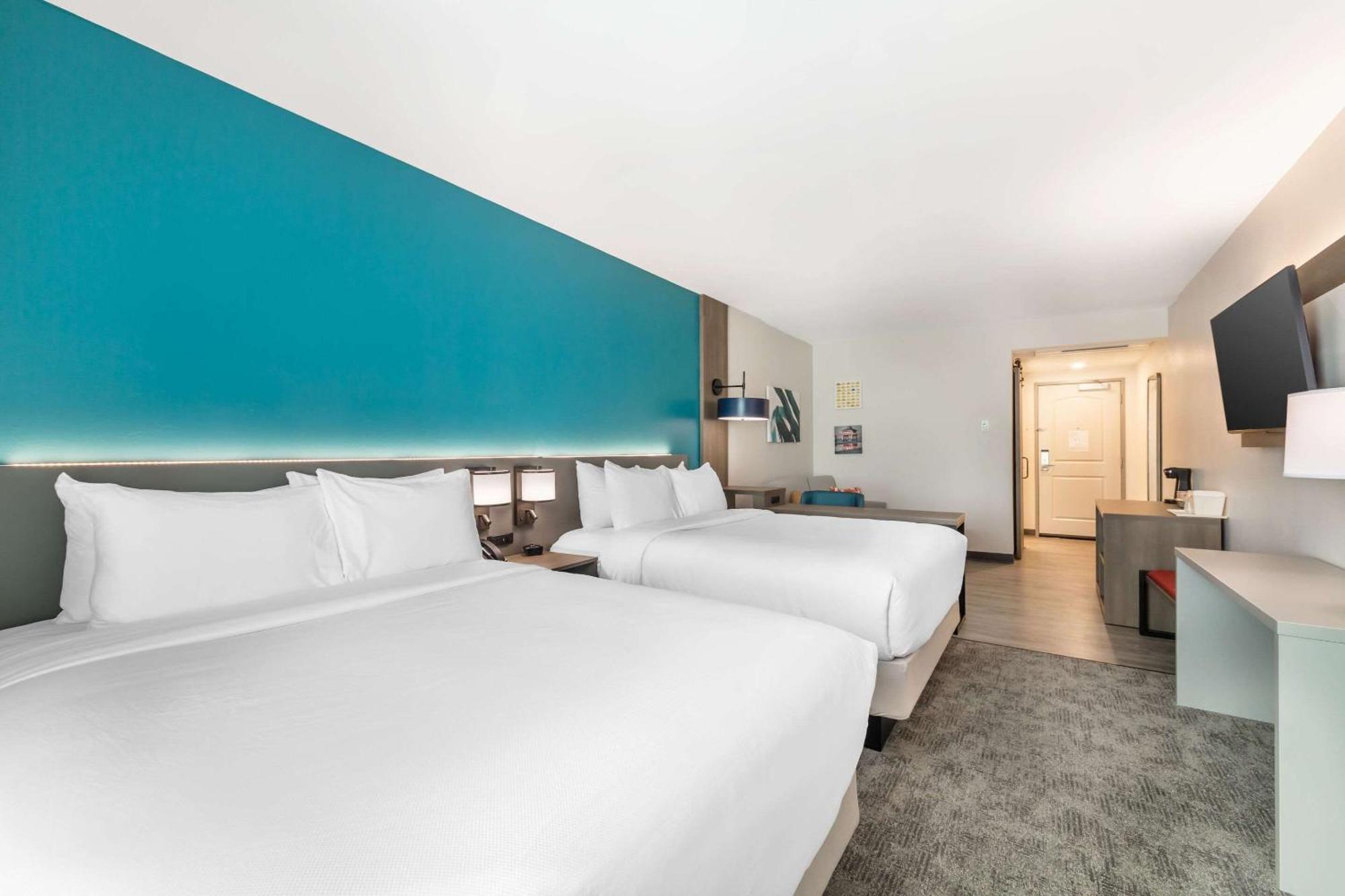 Comfort Suites Fort Myers East I-75 Экстерьер фото