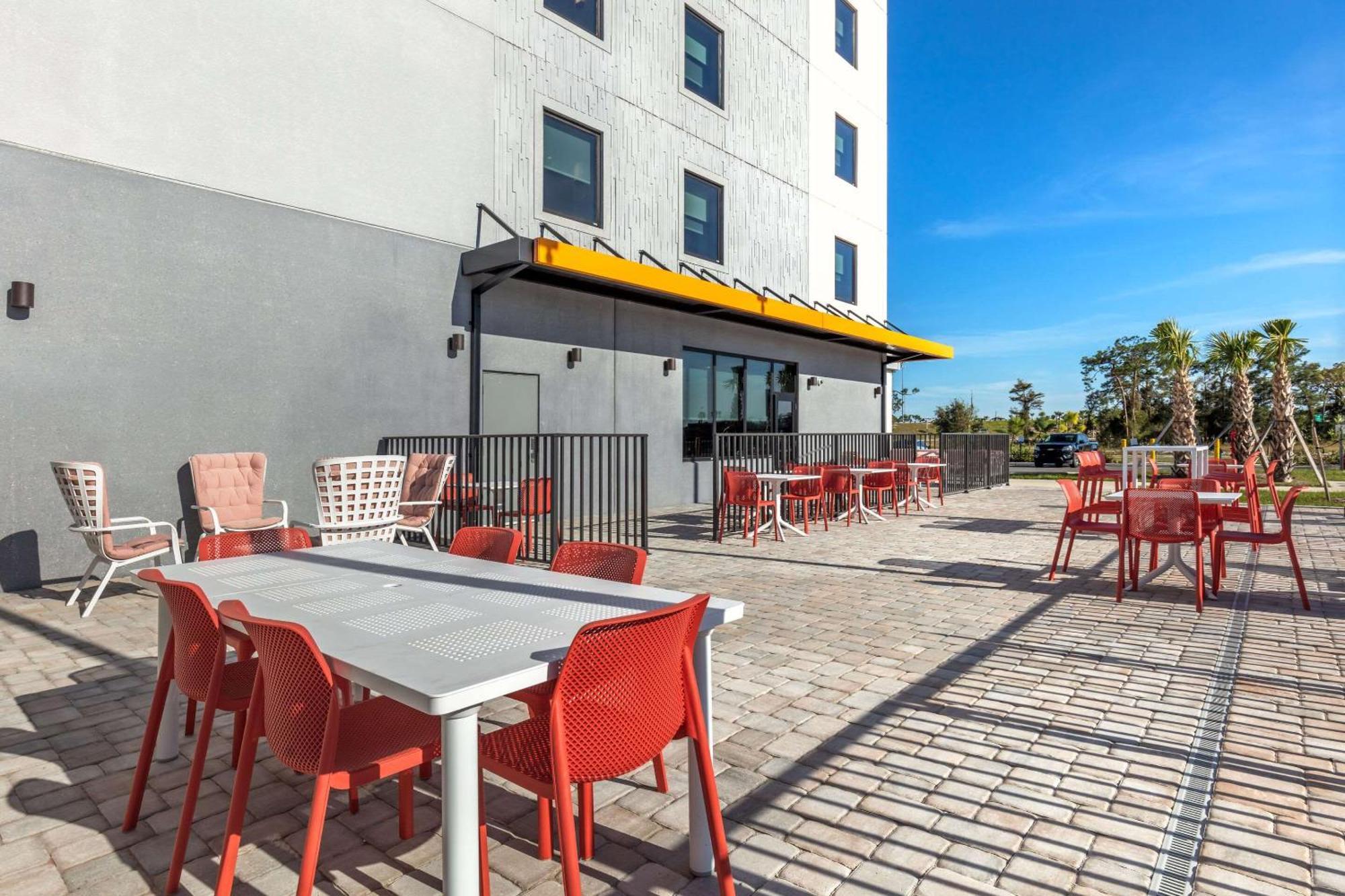 Comfort Suites Fort Myers East I-75 Экстерьер фото